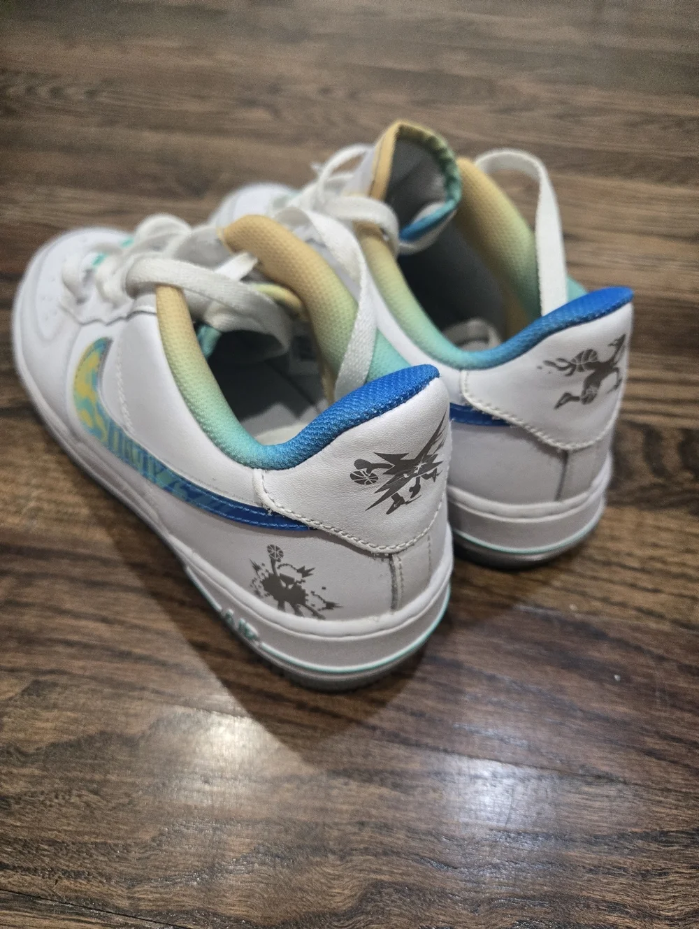 Nike Air Force 1 LV8 GS Unlock Your Space White Multi Sneakers Youth 6.5